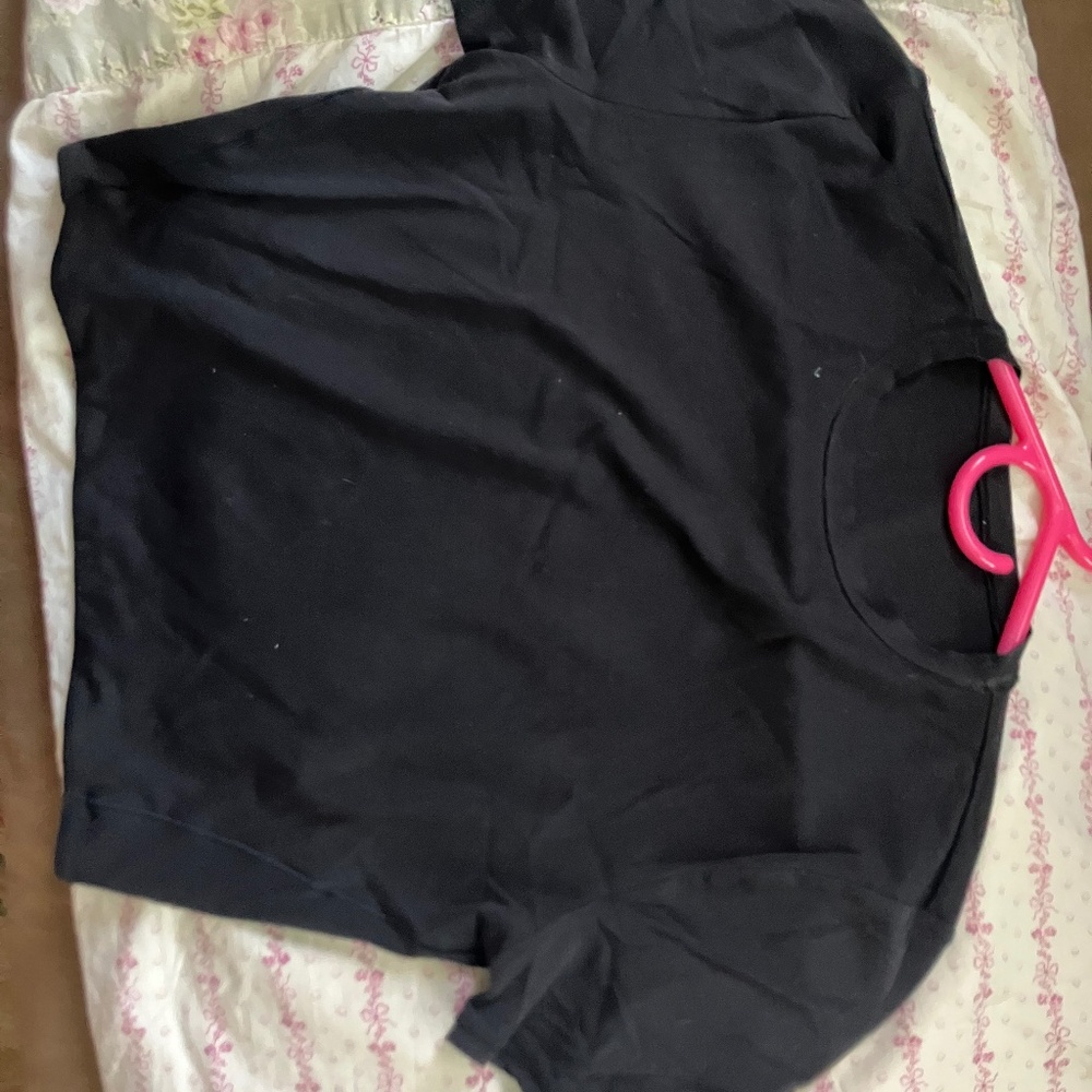 Lululemon black baby tee